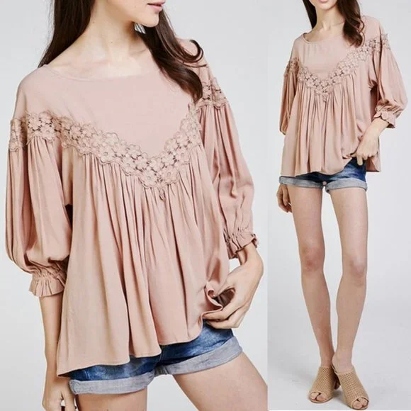 NEW Latte Mauve Shirred Floral Crochet Lace Inset Flowy Ruffle Boho Blouse Top M - Picture 2 of 9
